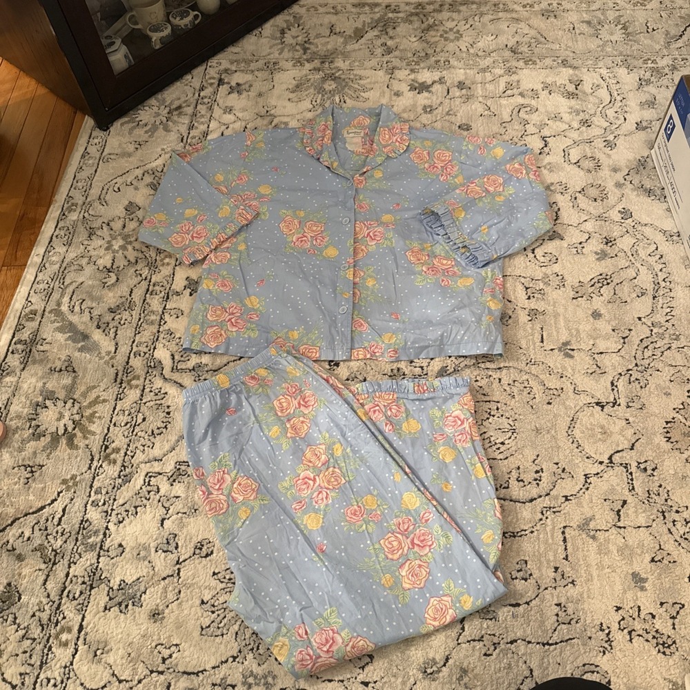Pajamagram Floral Print Pajama Set L PJs Button Front 3/4 Sleeves Ruffle Cuff